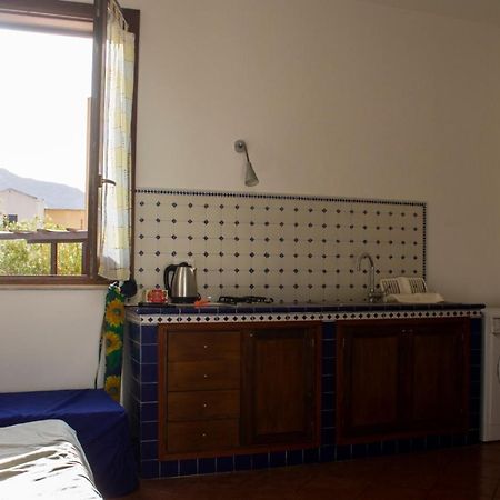 法维尼亚纳Casa Vacanze Di Anna E Selene别墅 外观 照片